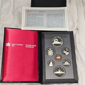 Royal Canadian Mint 1986 Proof Mint Set Including Silver Dollar