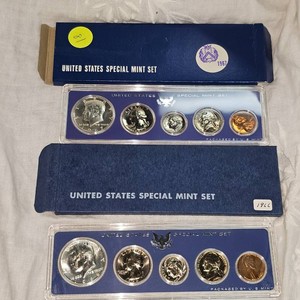 1966,1967 Special Mint Set UNC