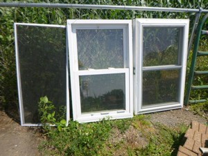 2 Double Hung Vinyl Windows with Screens