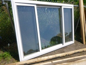 3 Pane Slide Window