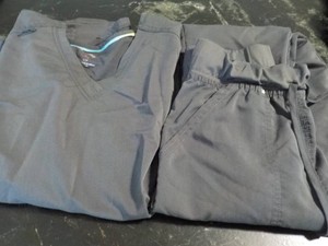 2 pc Set Scrubs size Small...