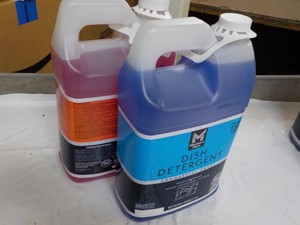 1 gallon Members Mark Dish Detergen...