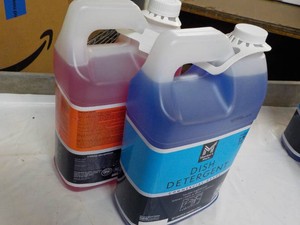 1 gallon Members Mark Dish Detergen...
