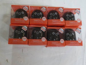 8 Tako Blackhead Scrub Sticks...