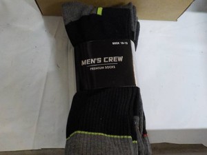 4 pair size 10-13 Mens Crew Socks...