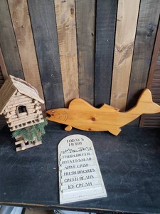 Super Cool Cabin Dcor   Wood Fish Bird house and more