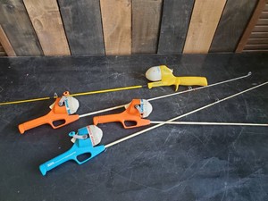 Great Collection of 4 Childrens Fishing Poles 2 Snoopy 1 Tweety Bird 1 Mickey Mouse