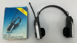 Very Cool Vintage AMFM Mini Headphone Radio In Original Box