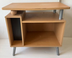 Modern Looking TV Stand 19 x 26 x 29