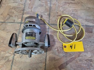 Stanley 1 12 hp. Router...