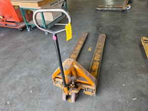 Pallet Jack, 6 Legs...