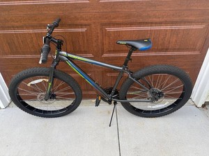 Fat Tire Mountain Bike - Mongoose Argus 27.5