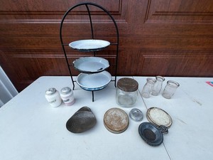 Vintage Kitchenware Mixed Lot With Enamel Rack, Jars & Shakers