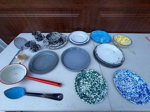 VTG Enamelware Kitchenware Mixed Lot - Plates, Bowls, Cups & Utensils