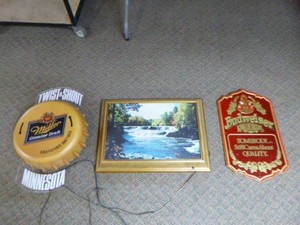 3 Bar Signs