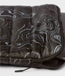 Heyday 15 Black & White Agate Laptop Sleeve - New