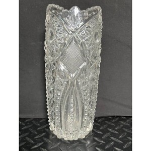 Clear Cut Crystal Glass VaseVessel � Ornate Fluted Design
