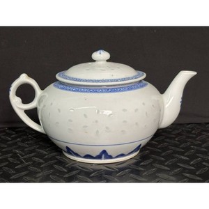 White Porcelain Covered Tea Pot with Lid � Blue Floral Pattern