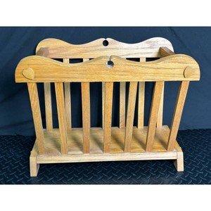 Oak Wood Magazine Rack with Heart Cutouts