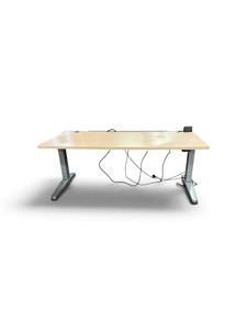 Steelcase Ology sit-stand table