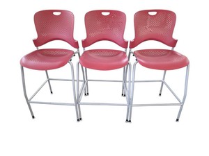 Set of 3 Herman Miller Caper stools