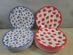 (BS) 20 - 10 of Each 10 Plastic Pl...