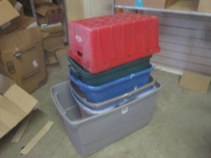 (BR1) Assortment of Totes 2 with Li...