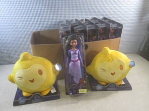 (EW2) 11 Disney Wish Asha ofde Ros...