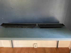 2 Floating Shelfs