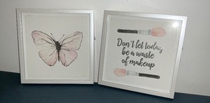 2 Framed Pictures Home Dcor