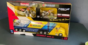 Ricky Carmichael Die Cast Collector Makita Suzuki Racing Set Brand New in Box