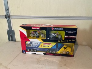 Ricky Carmichael Die Cast Collector Makita Suzuki Racing Set Brand New in Box
