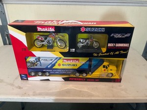 Ricky Carmichael Die Cast Collector Makita Suzuki Racing Set Brand New in Box