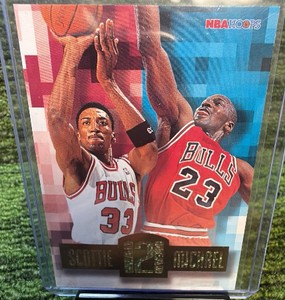 1996-97 NBA Hoops - Head 2 Head Michael Jordan, Scottie Pippen #HH2