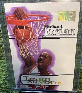 1997-98 Skybox Premium - Team Skybox Michael Jordan #235