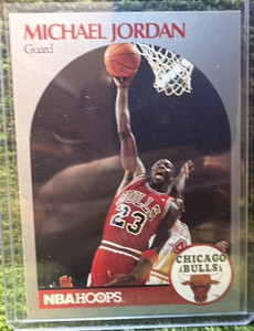1990-91 NBA Hoops Michael Jordan #65 Chicago Bulls Basketball card MINT