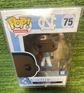Funko Pop NBA University North Carolina Michael Jordan Warm Ups #75 Figure NIB