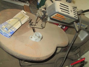 Dremel 16in variable speed scroll saw