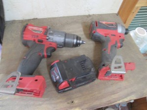 Milwaukee fuel 18v hammer drilldriver a 14in hex impact driver plus 1-battery