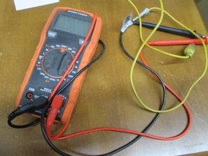 Klein Tools MM325 digital multi-meter