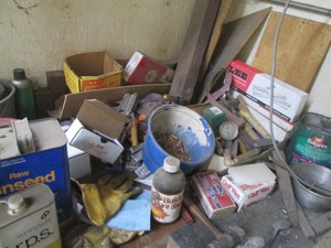 Corner lot containing multi-cavity bullet molds and misc related materials