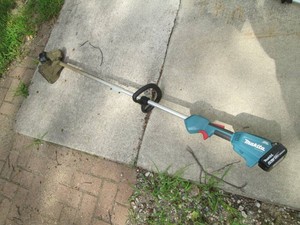 Makita 18v weed eater with battery