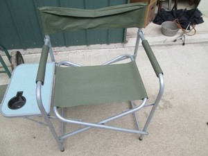 Fold up director style camping chair with side tray