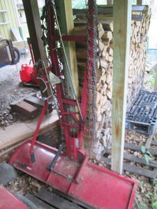 Toro lawn tractor snow plow attachment with tire chains