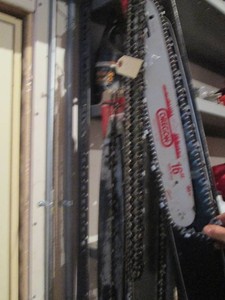 Replacement chainsaw bars and chains