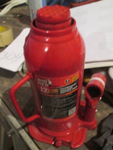 12-ton bottle jack with handle