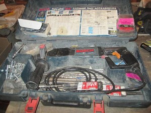 Bosch SDS-plus s4 carbide and accessories with hardside case