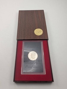 Eisenhower 40% Silver 1972 Proof Dollar Presentation Box
