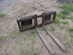 Skid steer Fork Attachment
