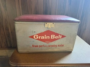 Grain Belt Cooler with Padded SeatTop